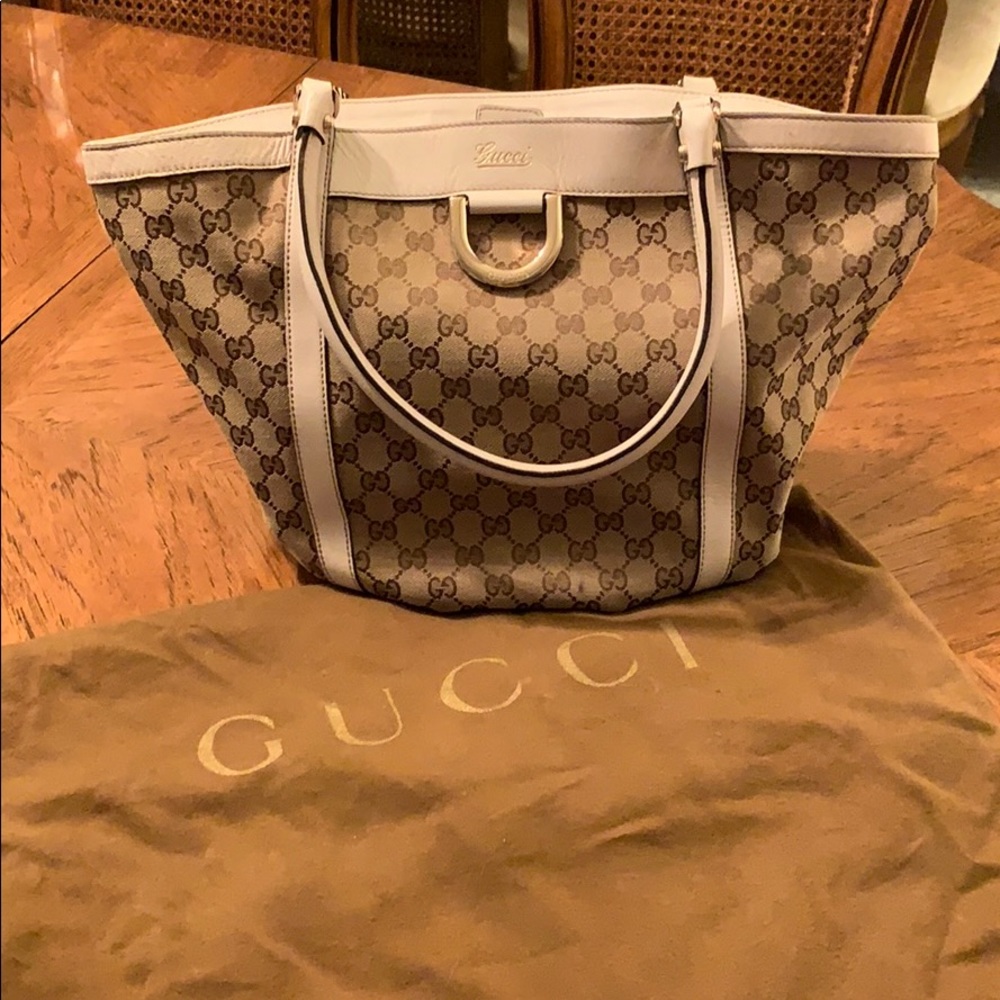 Medium Gucci Hobo